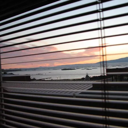Atico Rias Baixas Vilaxoan 公寓 *